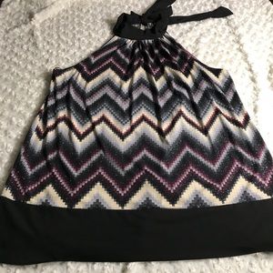Rampage sleeveless chevron blouse bow tie collar L